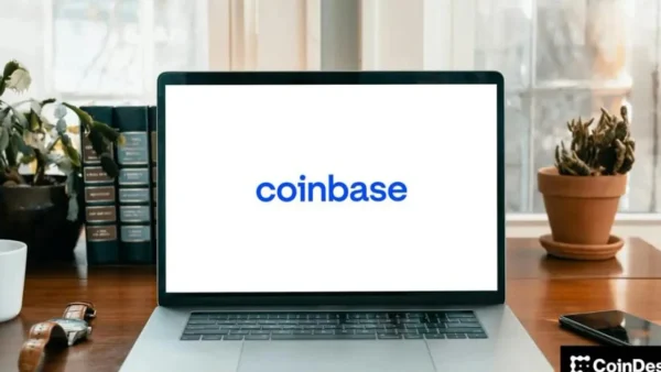 Coinbase Launches AI Advisor, Options, Pre-IPO Futures