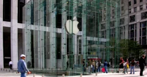 Apple Vehicle Motion Cues: What the Moving Dots Do