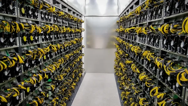 Bitcoin Jumps to $65.7K on Iran Deal, Hormuz Reopening