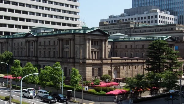 Japan Rates Hit 30-Year Peak; Crypto Markets Shrug