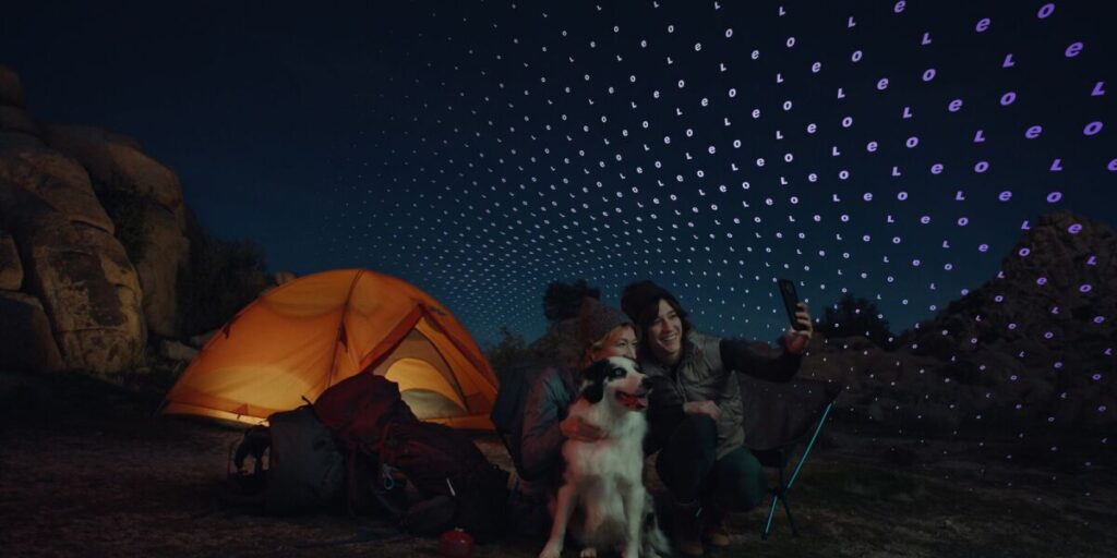 Amazon Files FCC Bid for 5,105-Satellite Phone Network