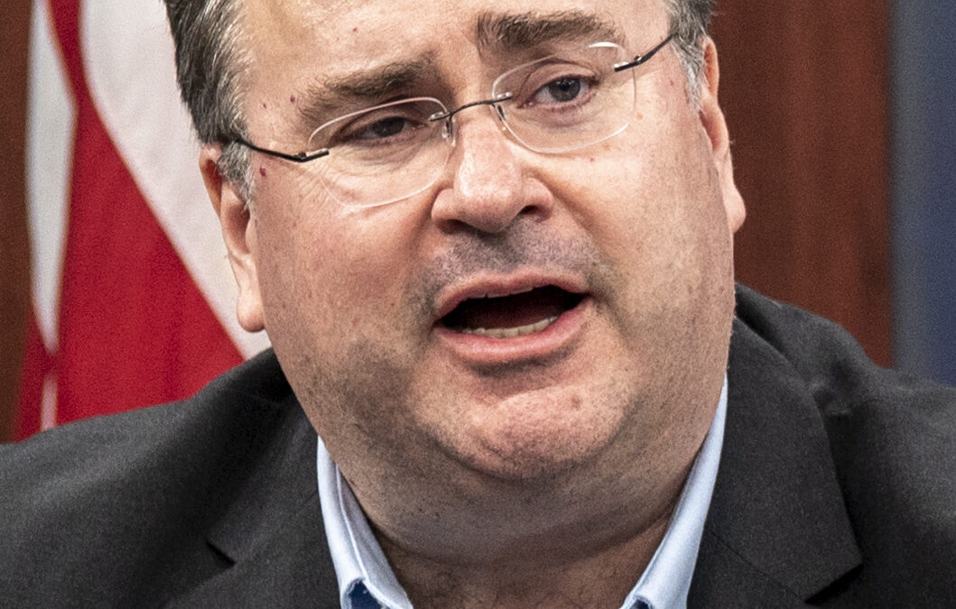 Prentis, Reid Hoffman’s New AI Lab, Eyes a $1B Valuation